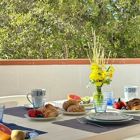 Garden Retreat - Homey Experience Όλμπια